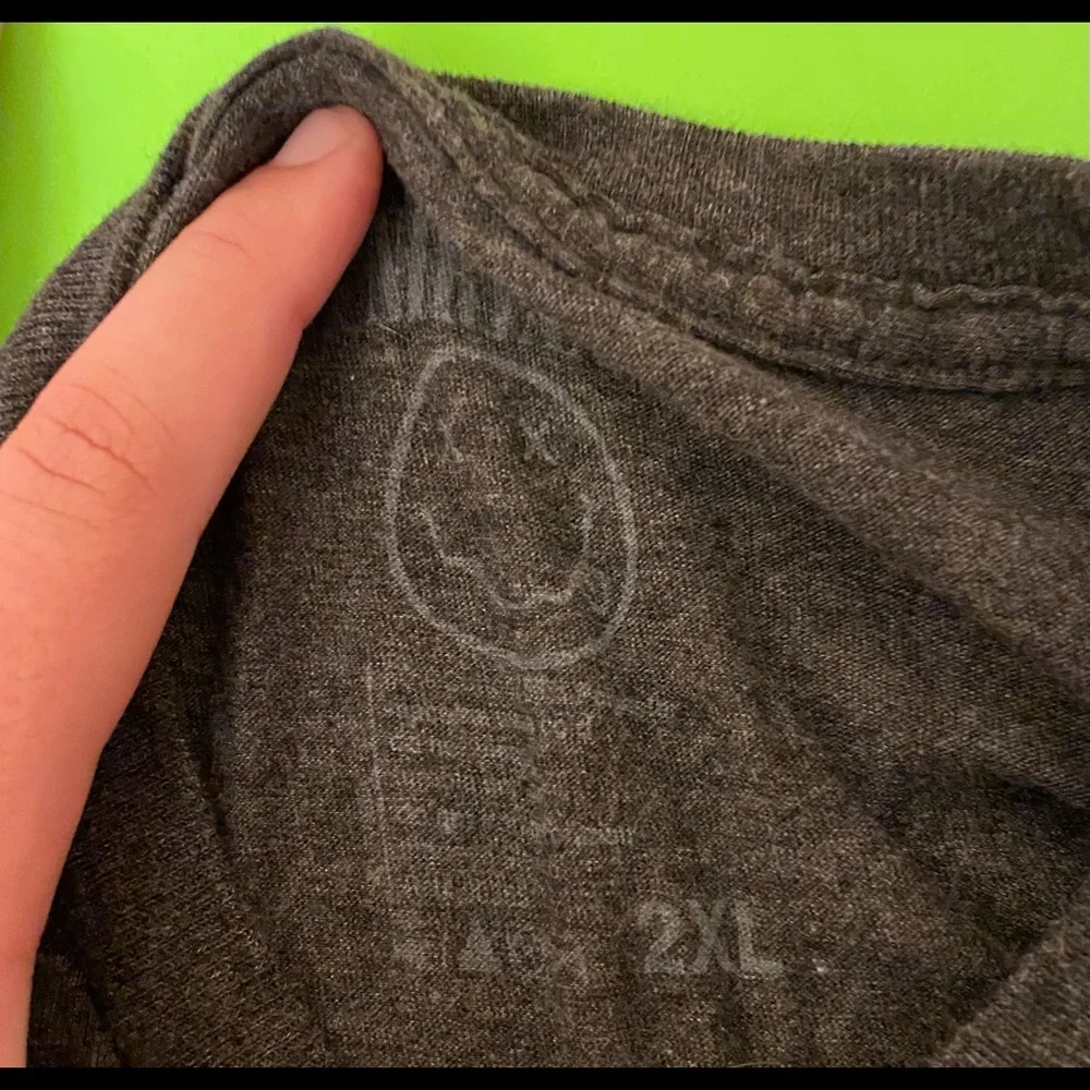 Unisex Nirvana Rainbow Logo Grey Graphic Tee - Picture 3 of 4
